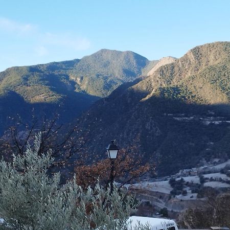 Casa Rural La Comella Tirvia ภายนอก รูปภาพ