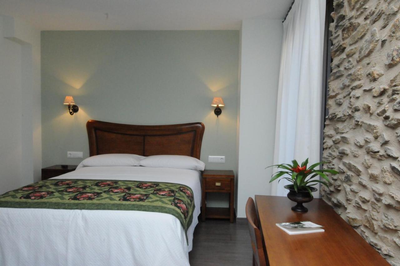 Casa Rural La Comella Tirvia ภายนอก รูปภาพ