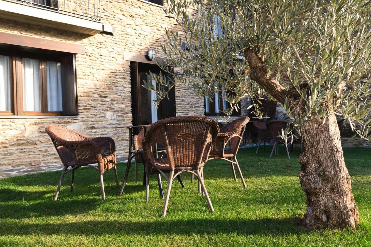 Casa Rural La Comella Tirvia ภายนอก รูปภาพ