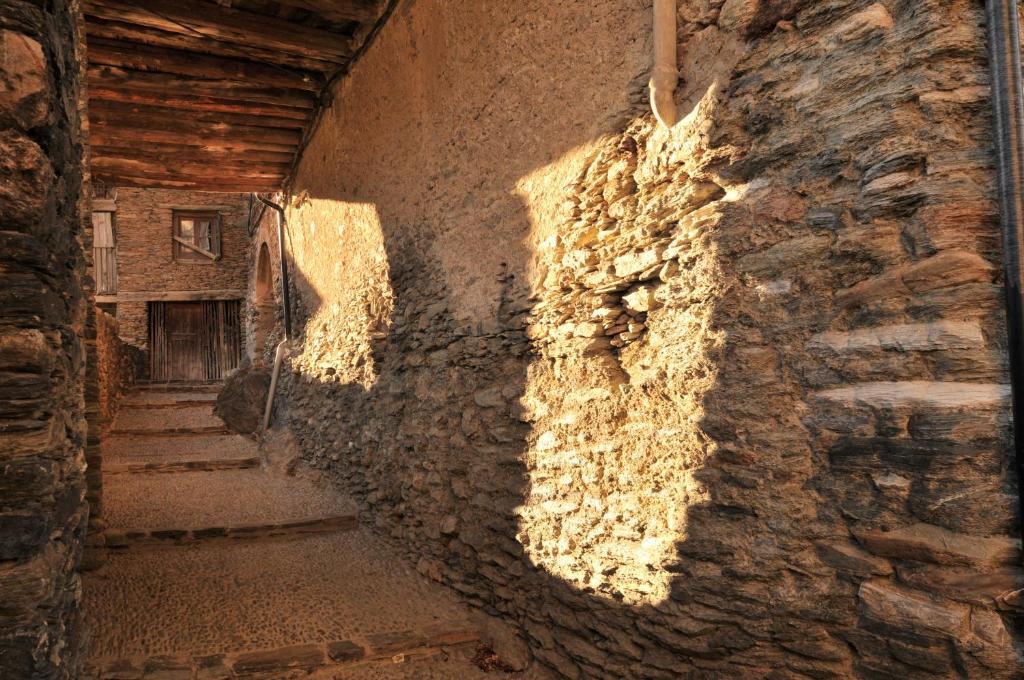 Casa Rural La Comella Tirvia ภายนอก รูปภาพ