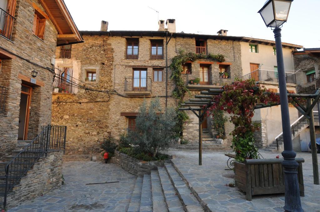 Casa Rural La Comella Tirvia ภายนอก รูปภาพ