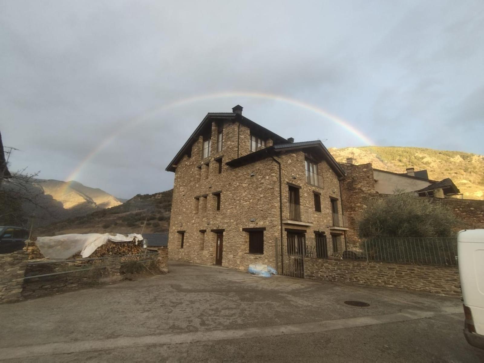 Casa Rural La Comella Tirvia ภายนอก รูปภาพ