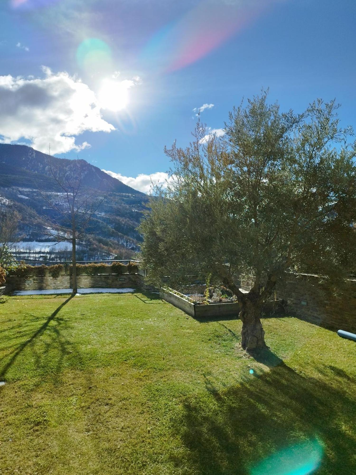 Casa Rural La Comella Tirvia ภายนอก รูปภาพ