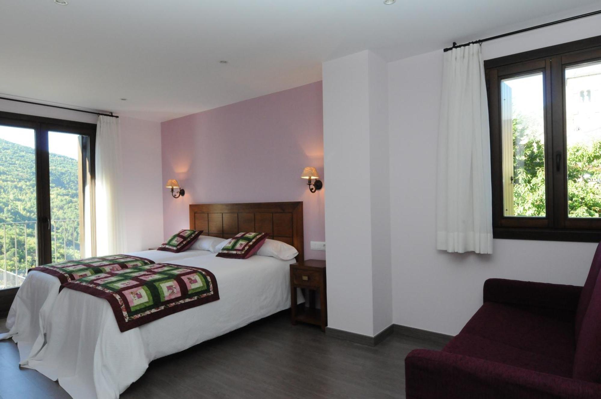 Casa Rural La Comella Tirvia ภายนอก รูปภาพ