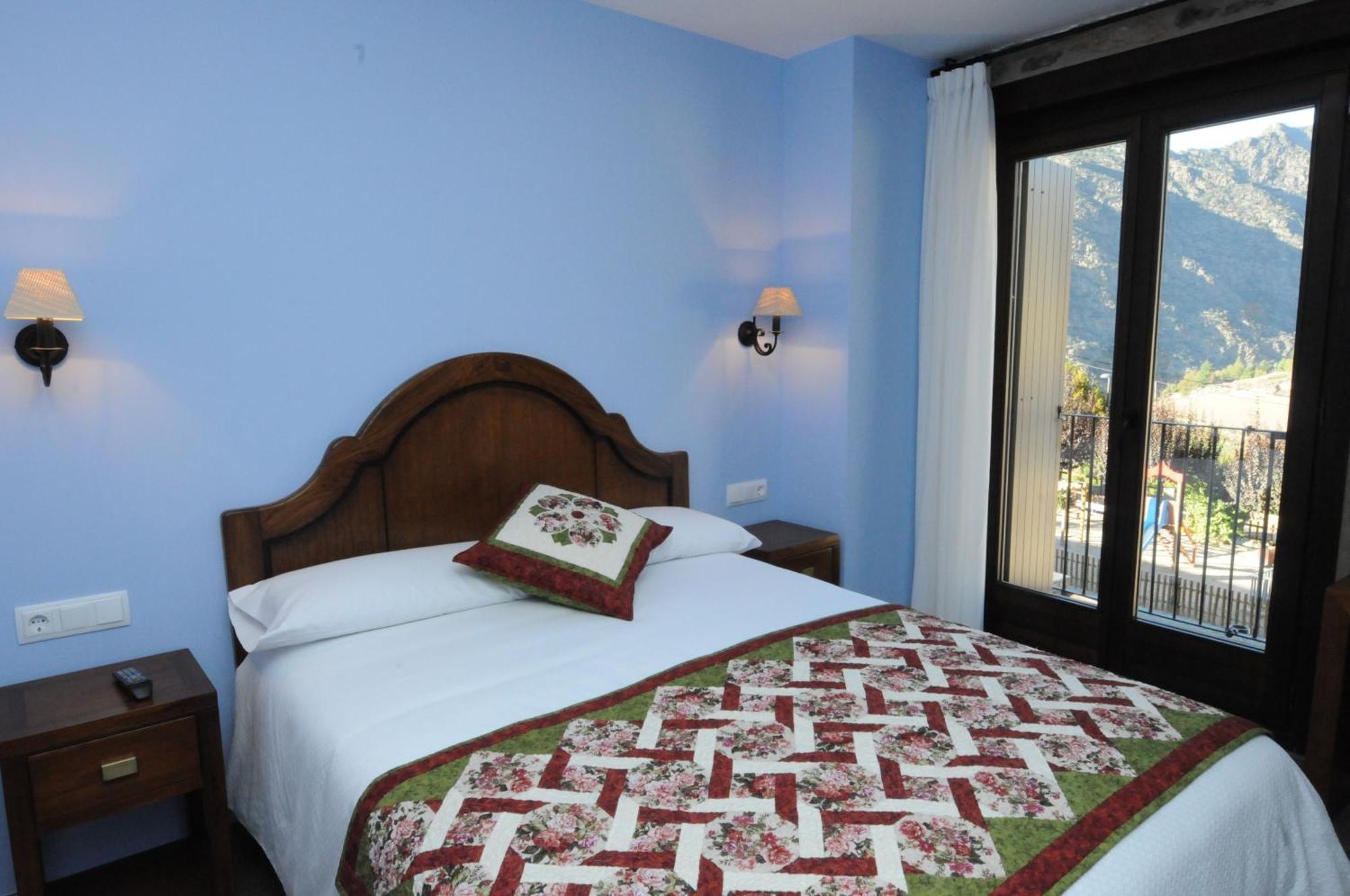 Casa Rural La Comella Tirvia ภายนอก รูปภาพ