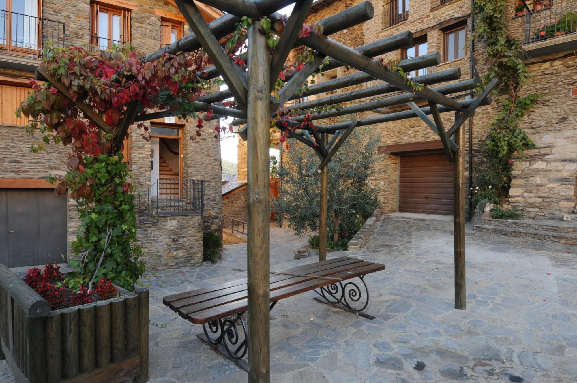 Casa Rural La Comella Tirvia ภายนอก รูปภาพ