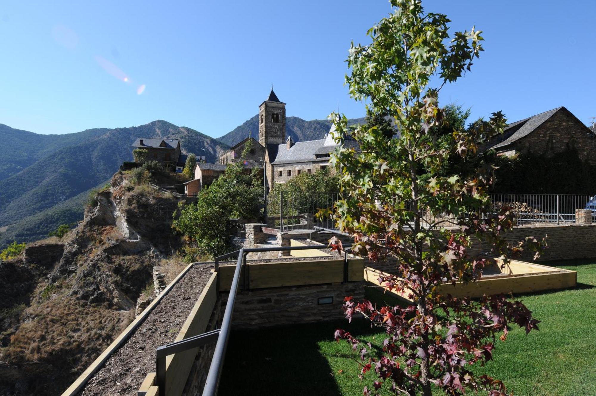 Casa Rural La Comella Tirvia ภายนอก รูปภาพ