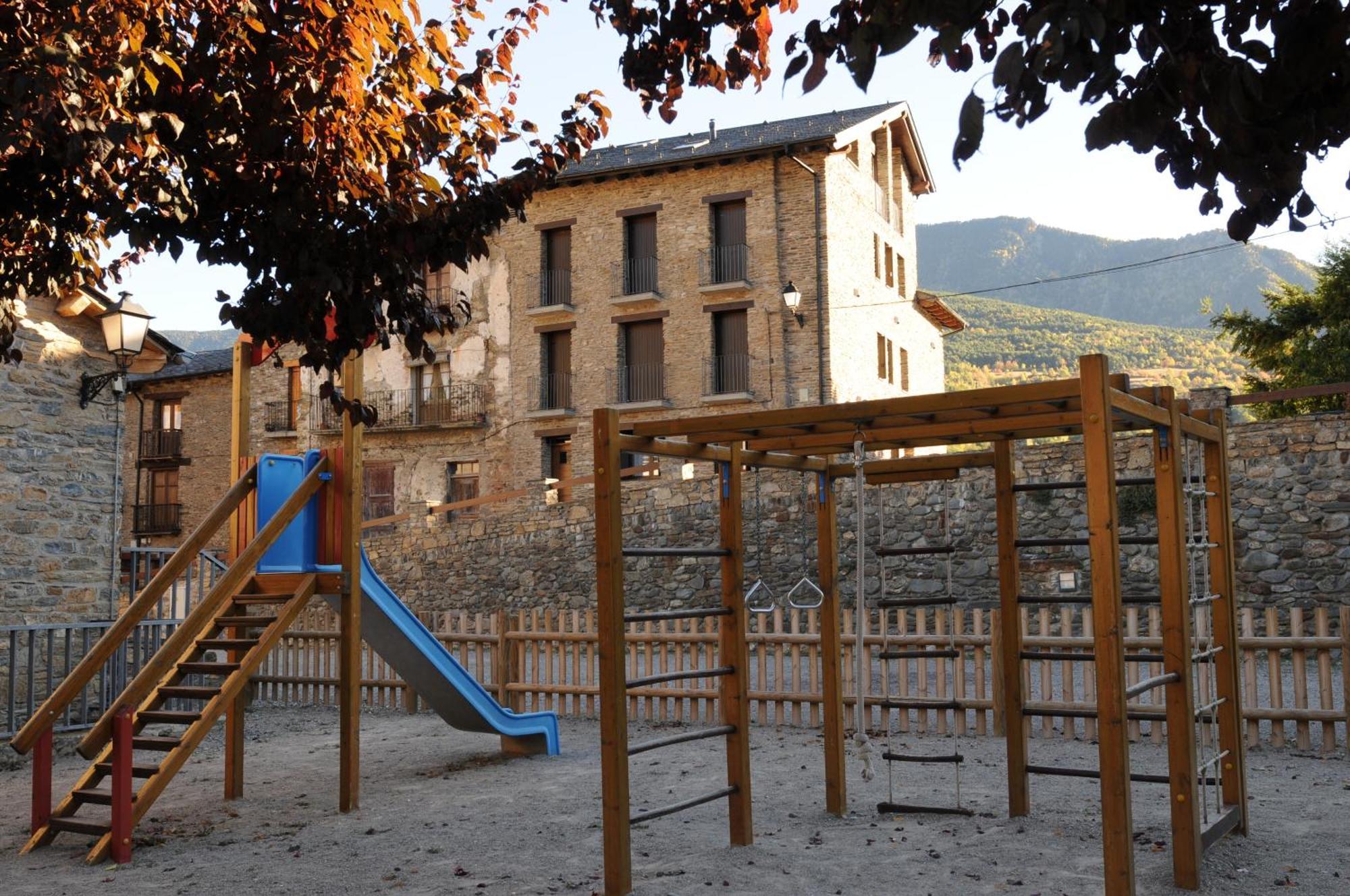 Casa Rural La Comella Tirvia ภายนอก รูปภาพ