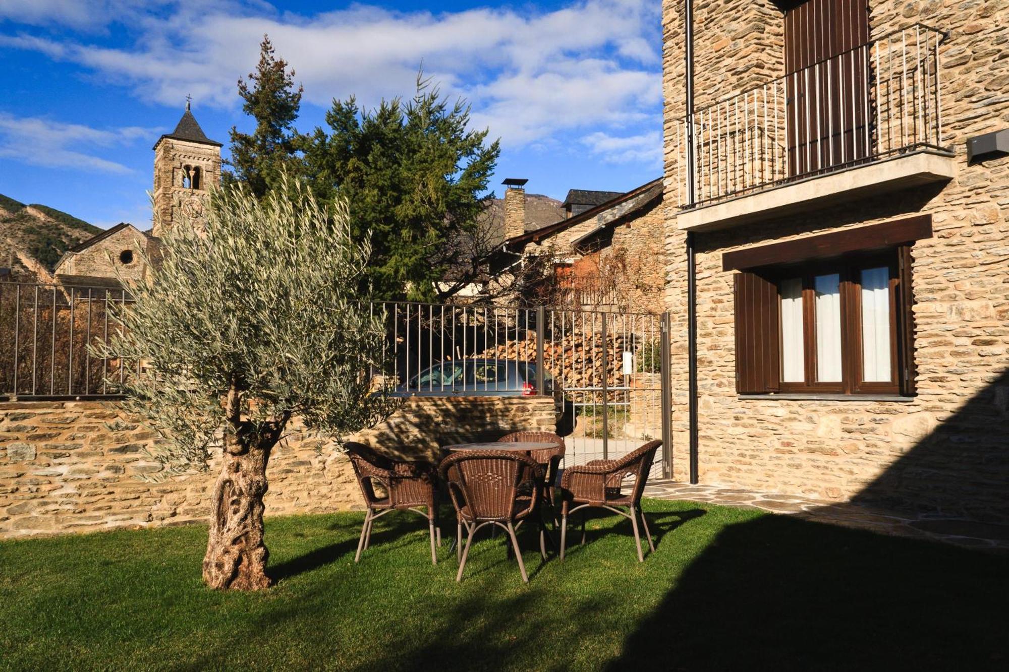 Casa Rural La Comella Tirvia ภายนอก รูปภาพ