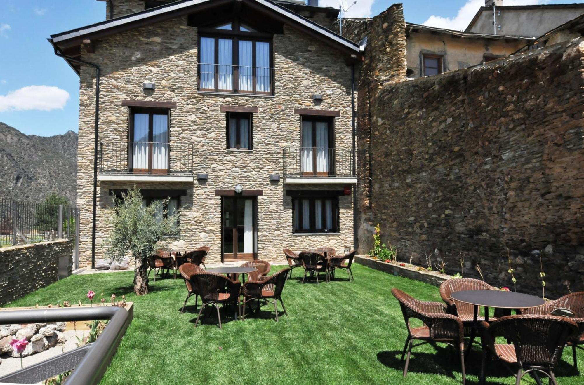 Casa Rural La Comella Tirvia ภายนอก รูปภาพ