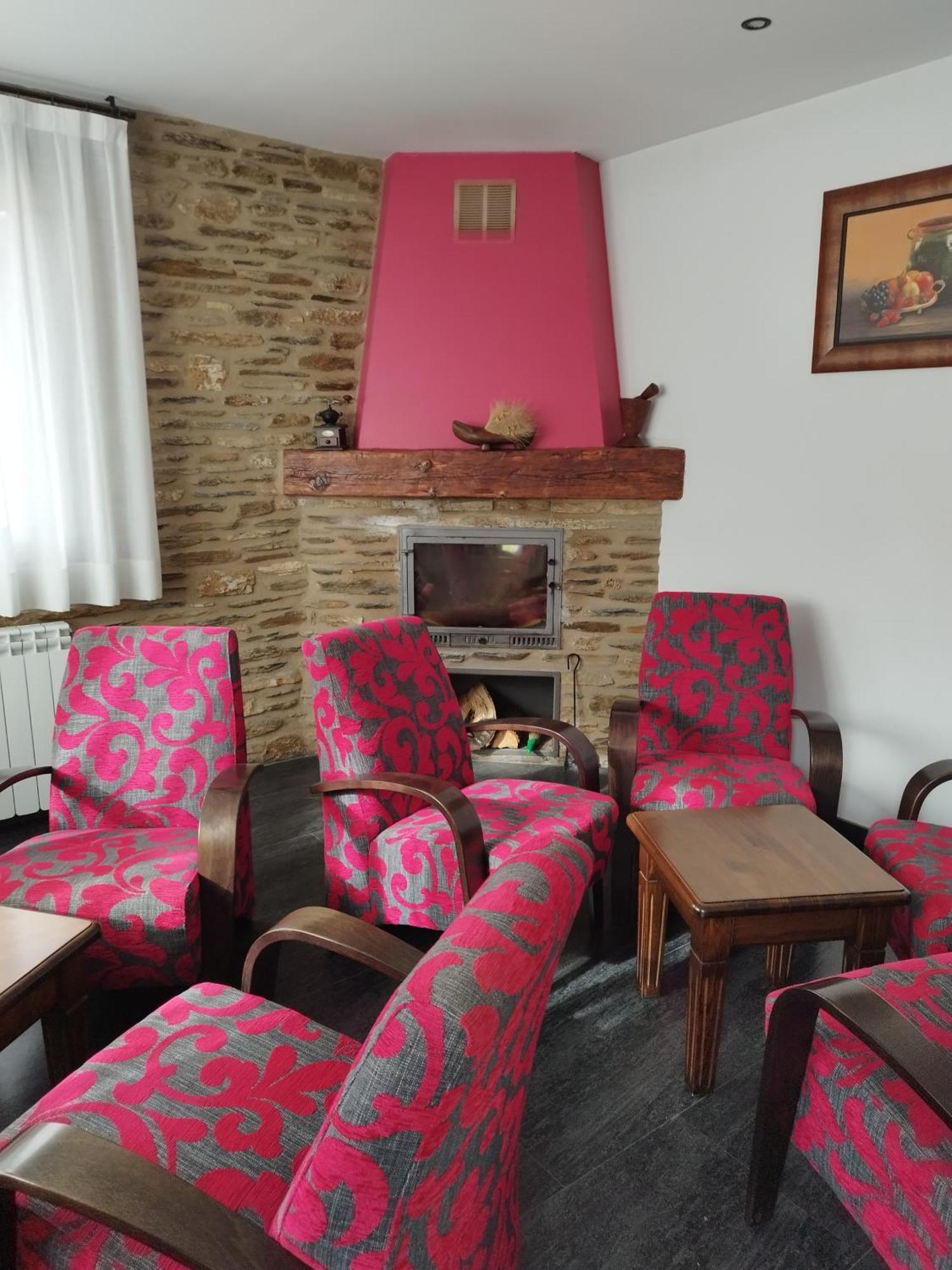 Casa Rural La Comella Tirvia ภายนอก รูปภาพ